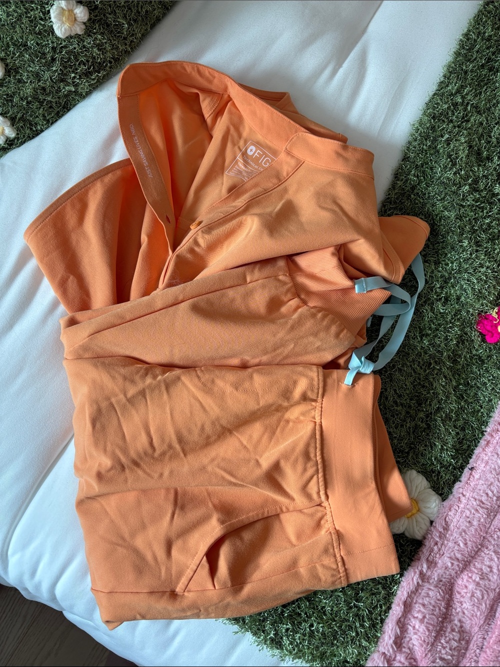 Figs Orange Scrub Set NWOT